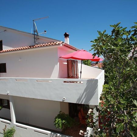 Apartments Reljic With Terrace Baška Eksteriør billede