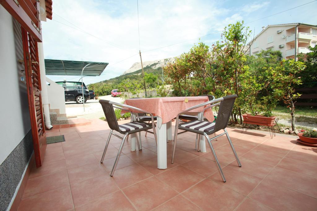 Apartments Reljic With Terrace Baška Eksteriør billede