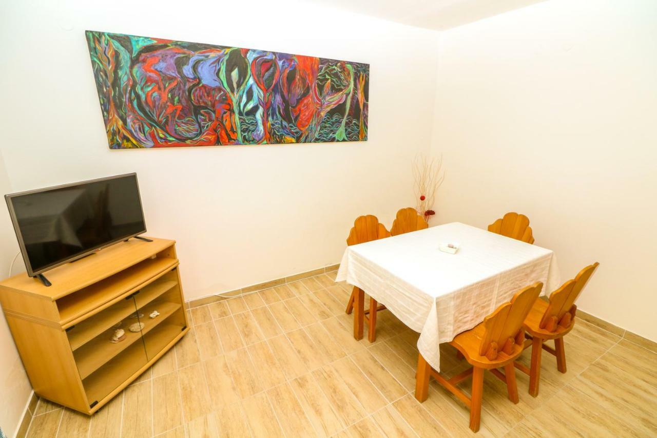 Apartments Reljic With Terrace Baška Eksteriør billede