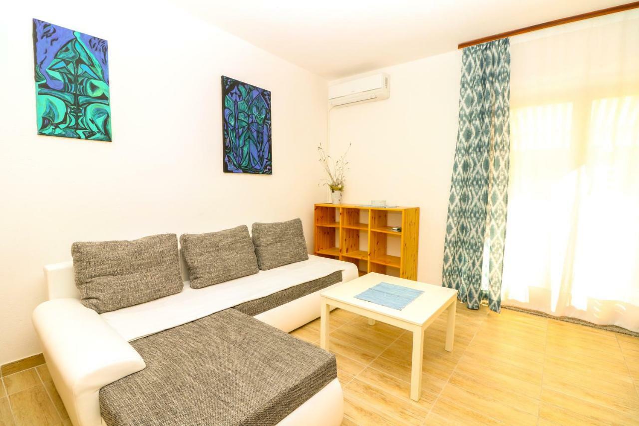 Apartments Reljic With Terrace Baška Eksteriør billede