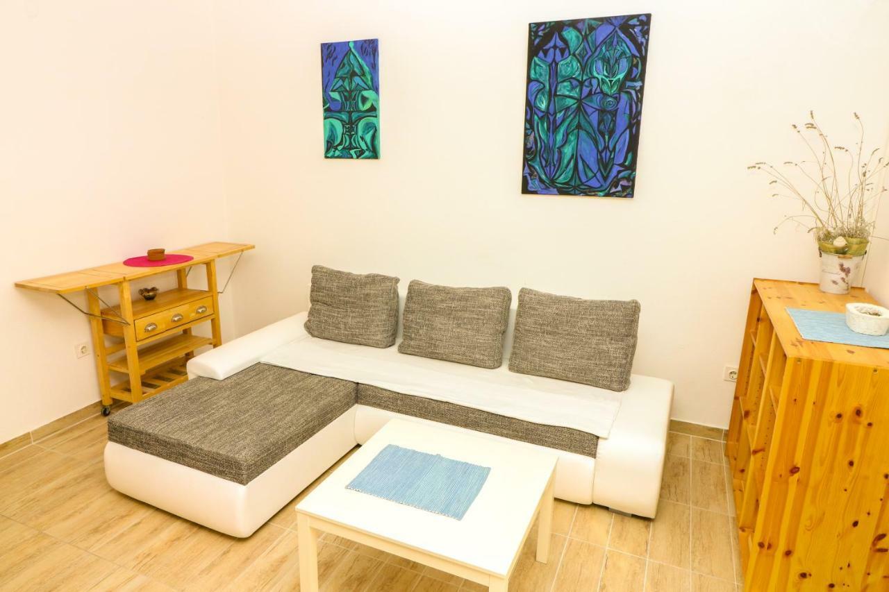 Apartments Reljic With Terrace Baška Eksteriør billede