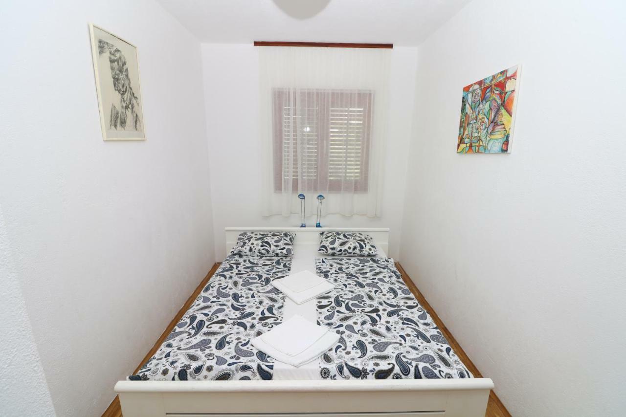 Apartments Reljic With Terrace Baška Eksteriør billede